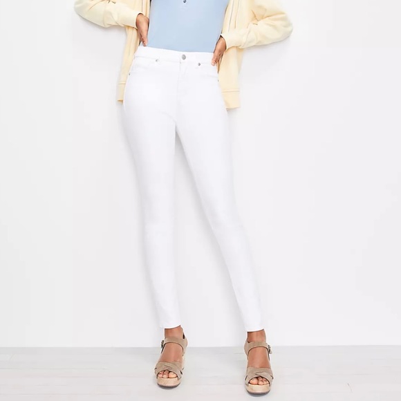 LOFT Denim - NWT LOFT White High waist skinny jeans.